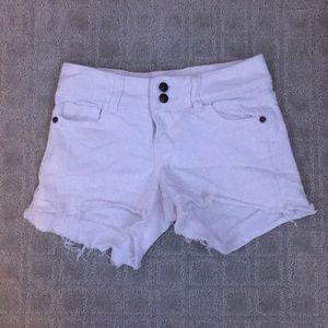 Delia’s white jean shorts (Bailey)